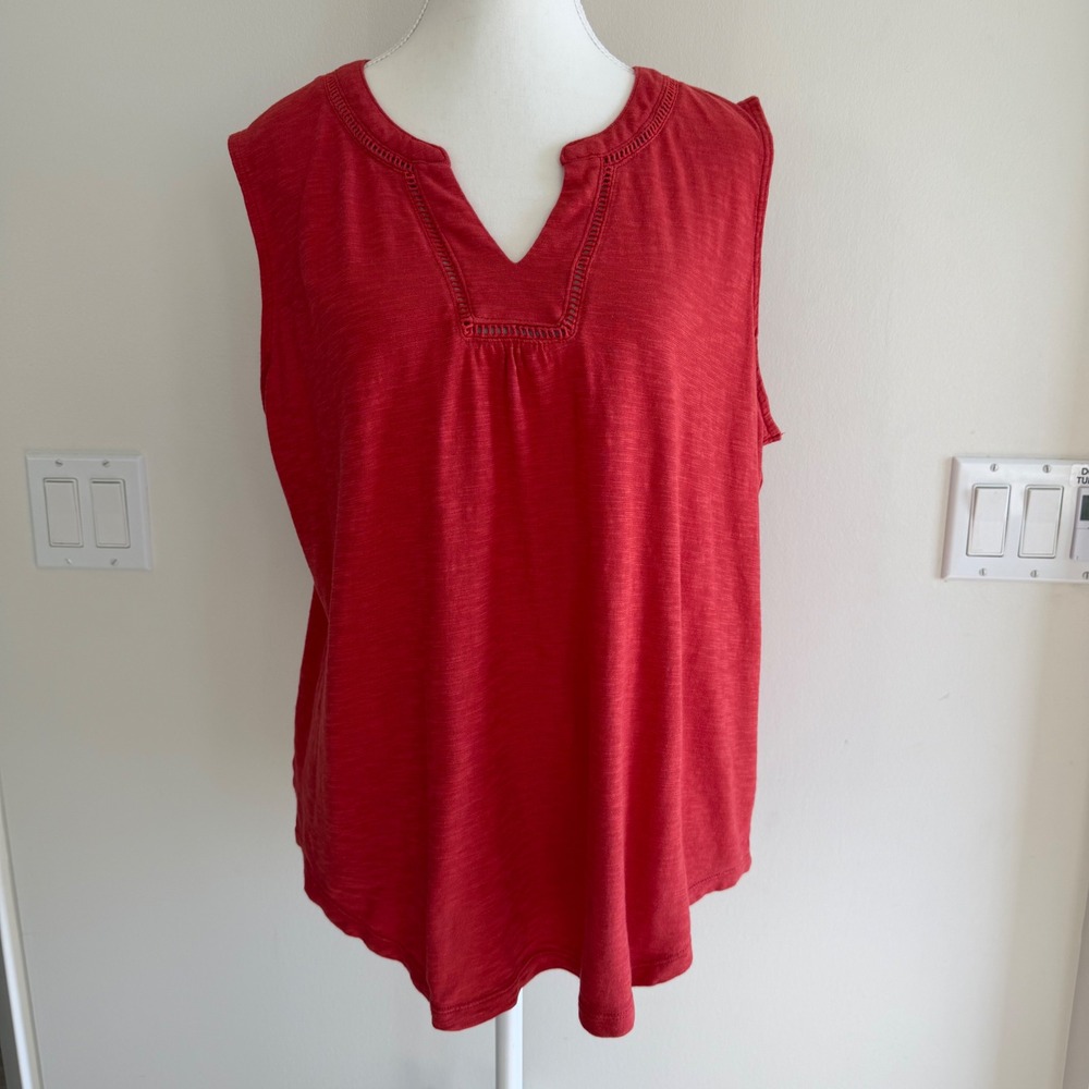 Tahari Split Neck Ladder Stitch Sleeveless Top Red Womens XL Boho Slub Knit